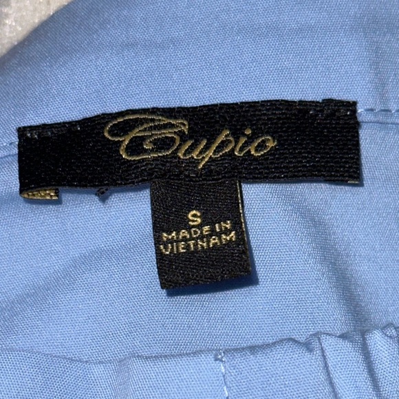 Cupio Off-Shoulder Light Blue Blouse size small - Picture 2 of 3